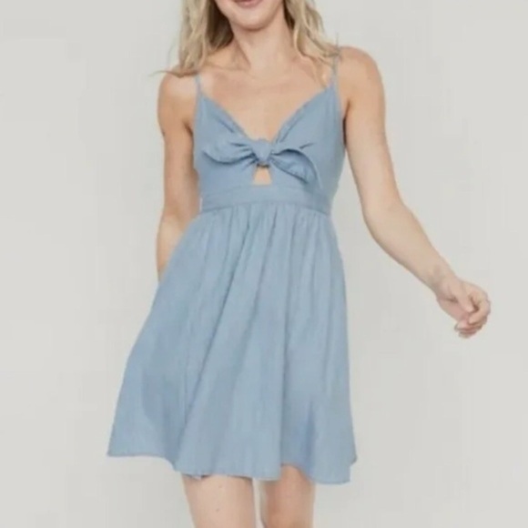 Old Navy‎ Fit & Flare Chambray Cutout Mini Dress Blue Size 3X NWT - Picture 1 of 7